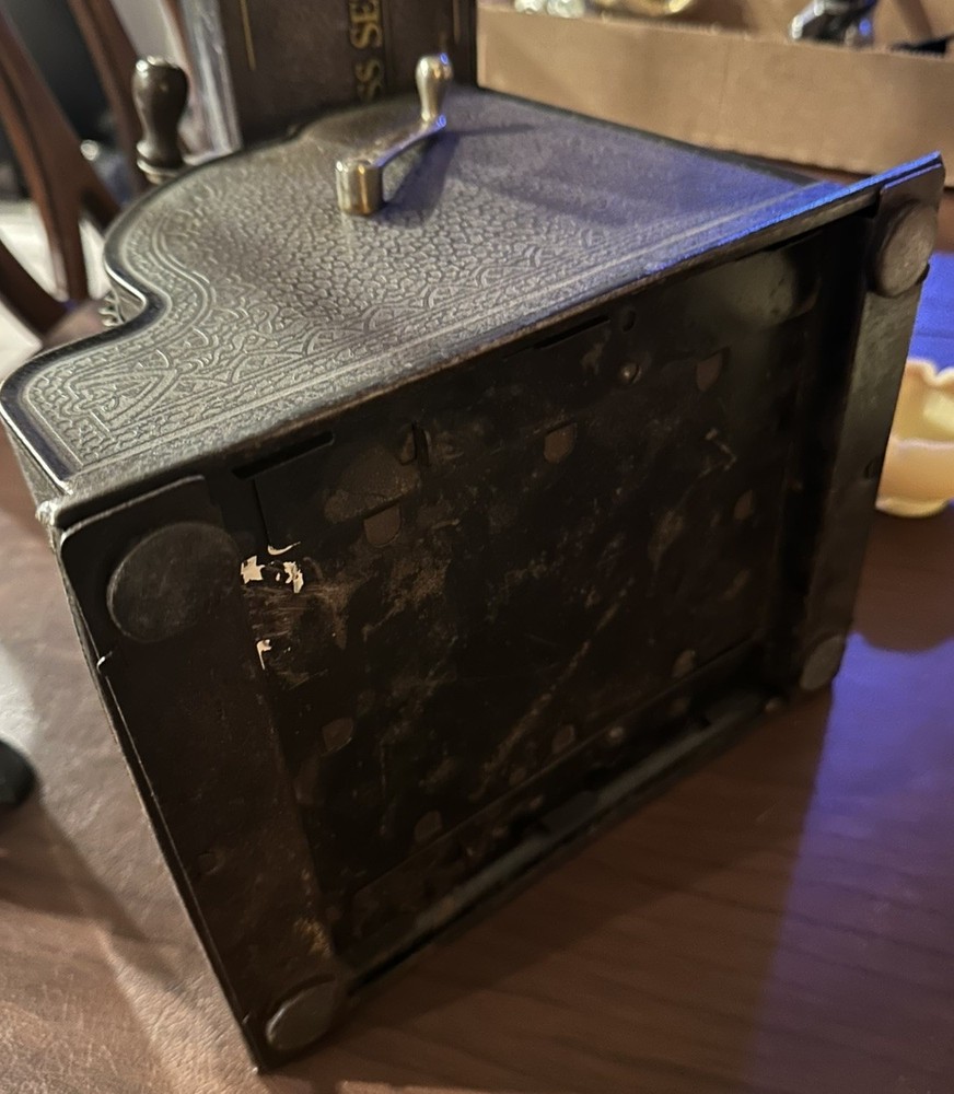 ANTIQUE - AMERICAN Adding Machine American Can Co.