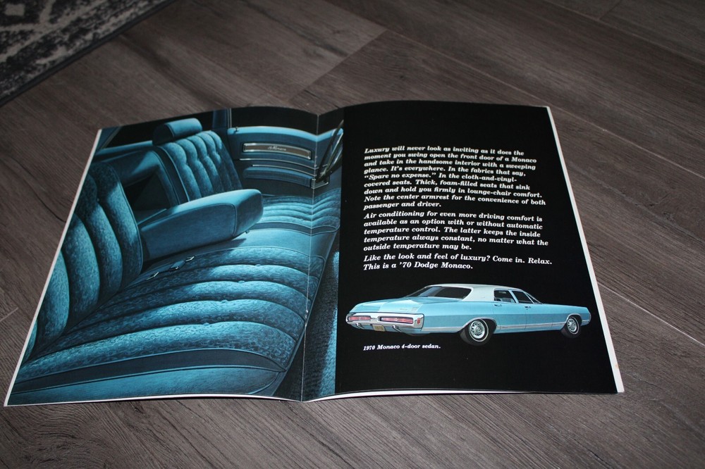 1970 Dodge Monaco sales brochure