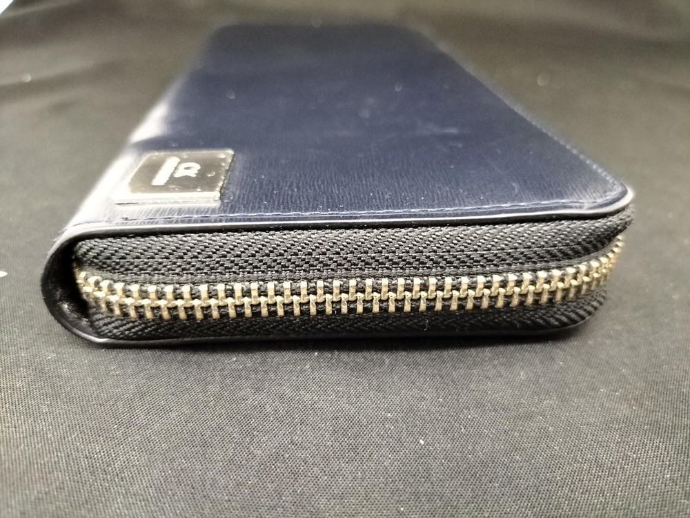 Calvin Klein - Round Zip Long Wallet