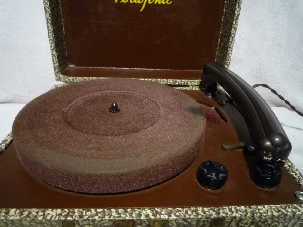 VINTAGE PORTOFONIC SUITCASE RECORD PLAYER
