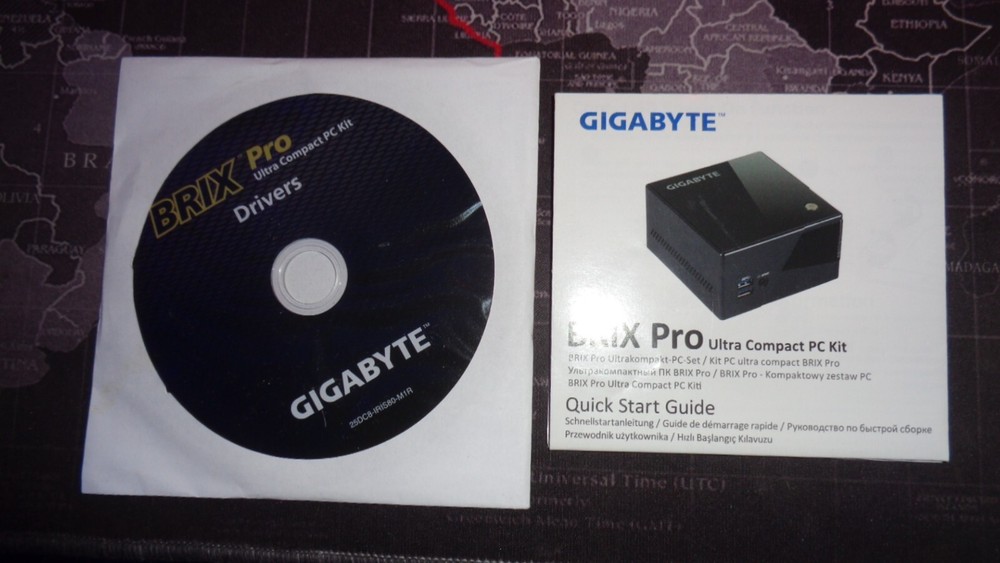 GIGABYTE GB-BXi5 quick start guide and drivers disc.