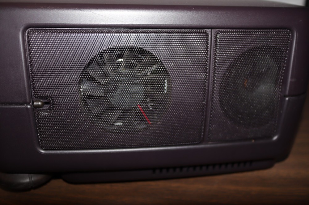 Philips Proscreen 4100 LCD Projector SVGA 800 x 600 + Case + mouse - good bulb!