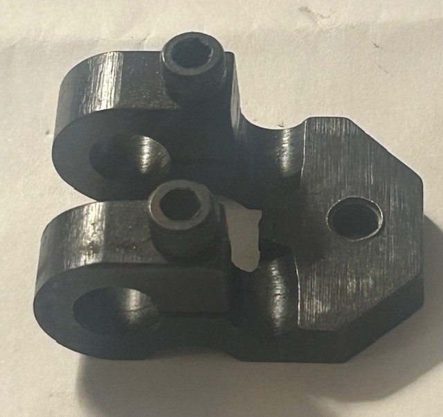 550221 Yoke, Adjusting