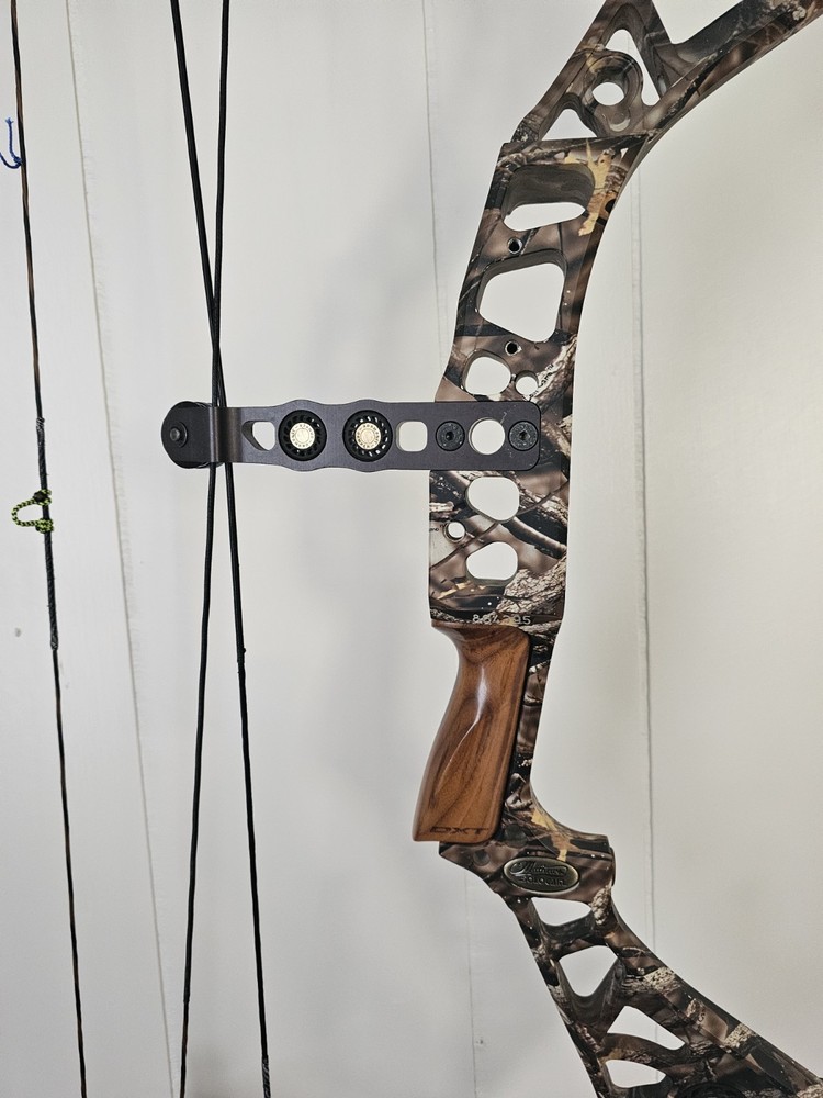 Mathews DXT Compound Bow