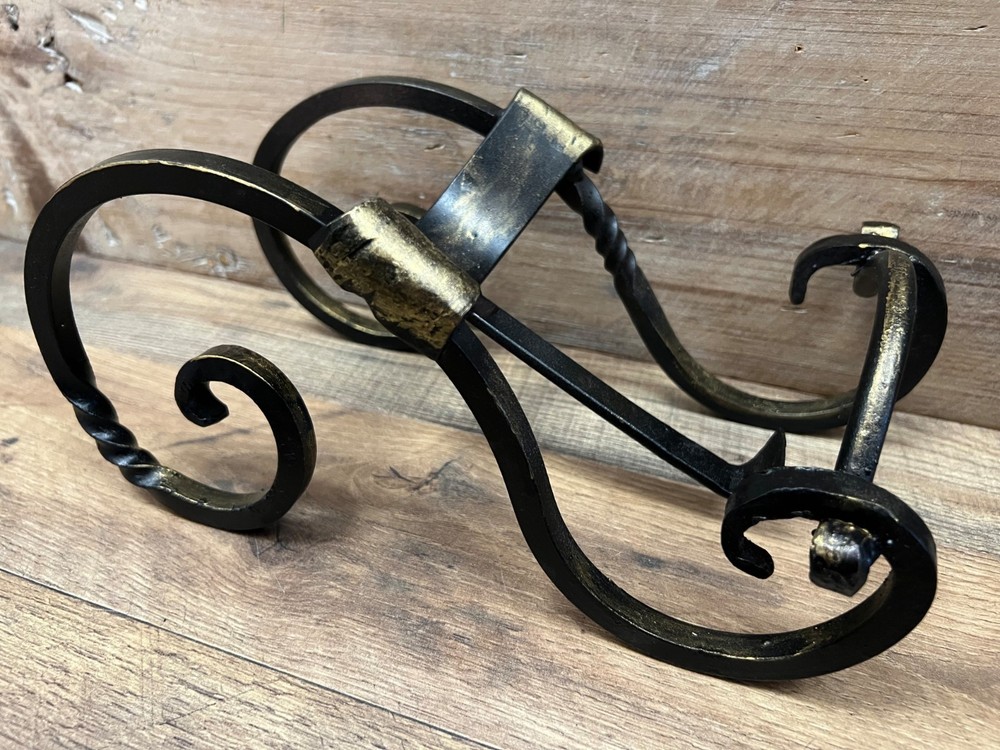 Cast Iron Single Wine Bottle Holder 11" x 5.5"