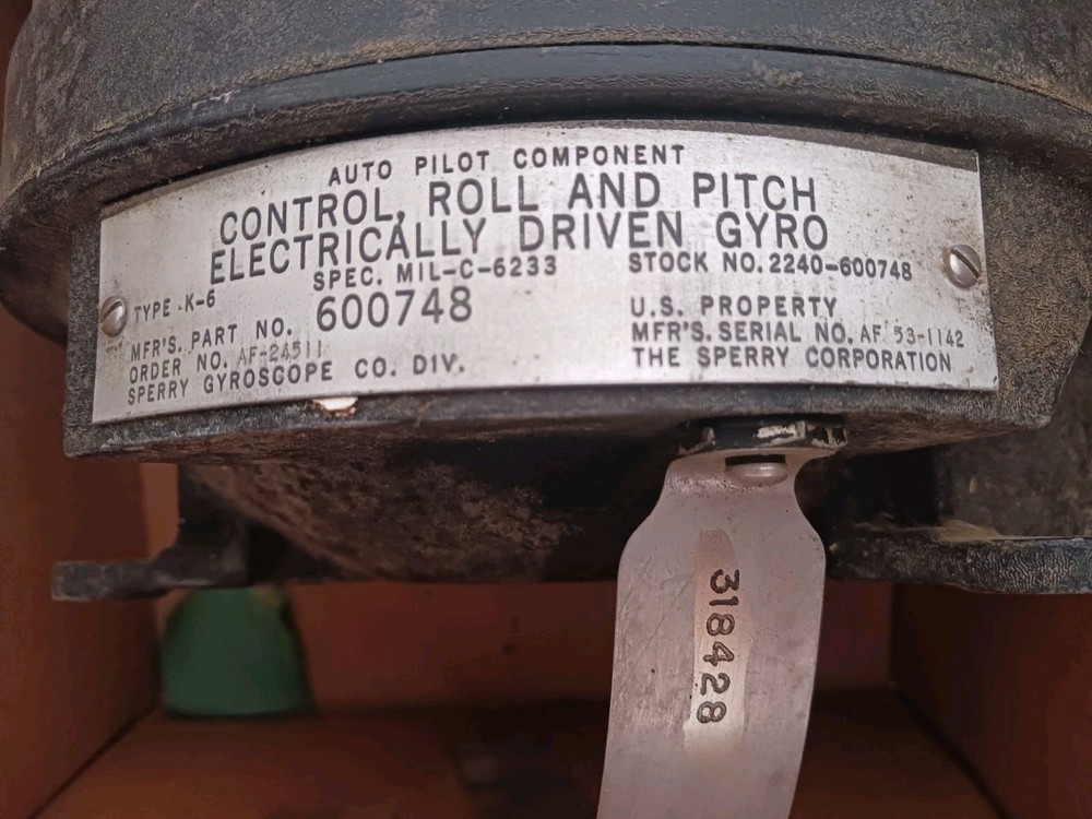 AUTO PILOT COMPONENT CONTROL Roll and Pitch Electrically Driven Gyro 600748 K-6