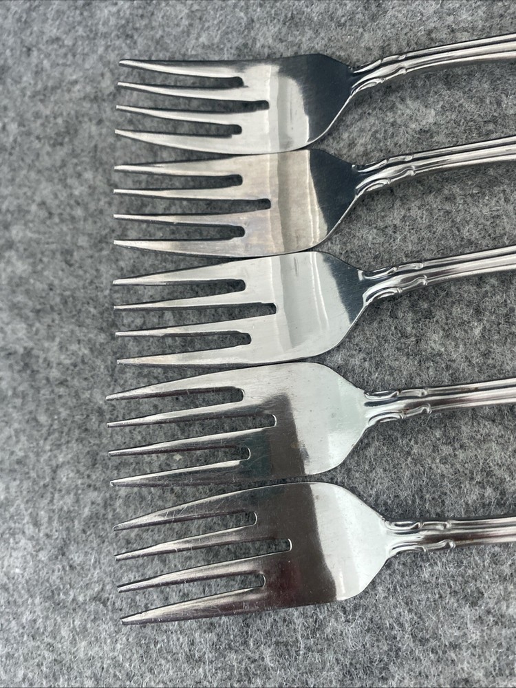 5 TOWLE/SUPREME CUTLERY STAINLESS FLATWARE, "PIERRE" PATTERN, SALAD FORKS
