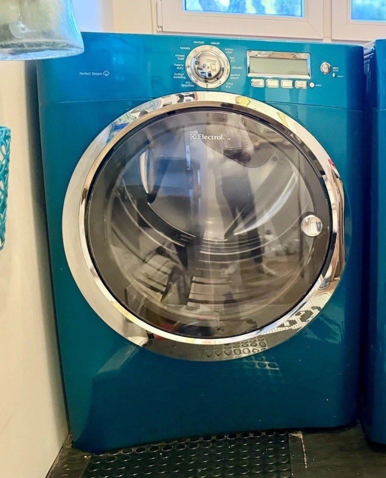 Electrolux  Front-Load 4.42 Cu. Ft. Washer/8.0 Cu. Ft. Turquoise Sky