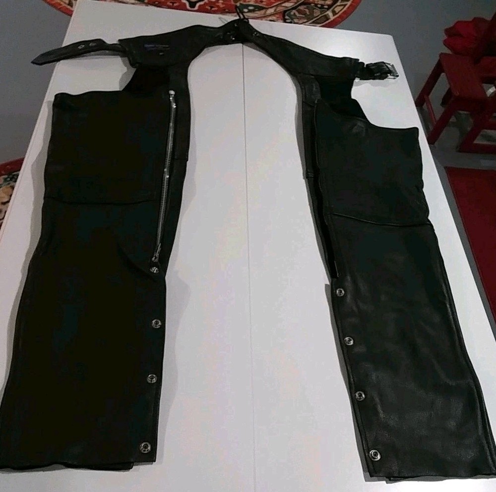 Unisex VANCE Black LEATHER, Deep Pockets, MOTORCYCLE / BIKER Chaps REALLY NICE!