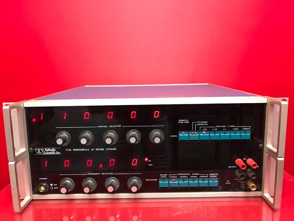 VALHALLA SCIENTIFIC 2703 Programmable AC Voltage Stand S/N 27134