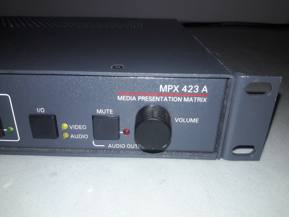 Extron MPX 423 A Media Presentation Matrix Switcher