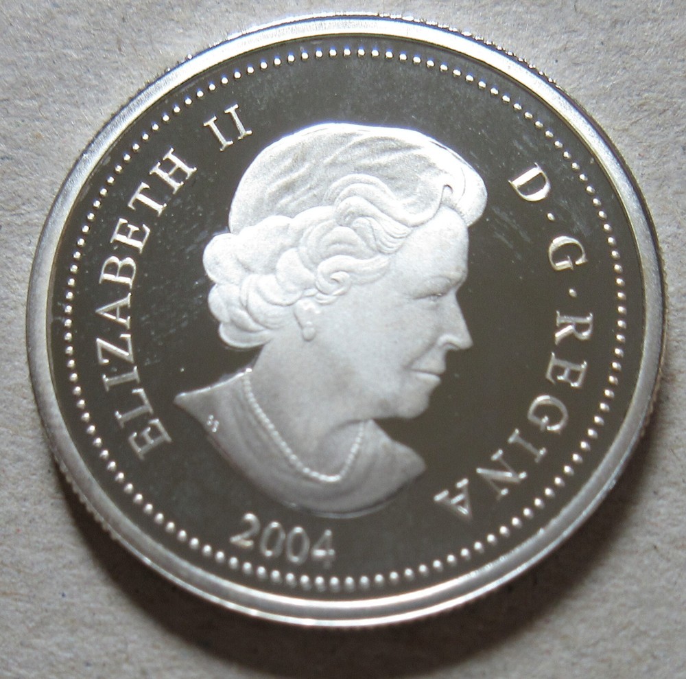 2004 Canada Polar Bear $2 Silver Coin & Stamp Set. Mint UNC. RJ