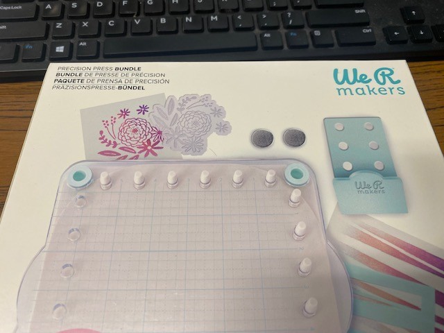 WE R MAKERS 8 PC. PRECISION PRESS BUNDLE STAMP AND STENCIL HOLDER