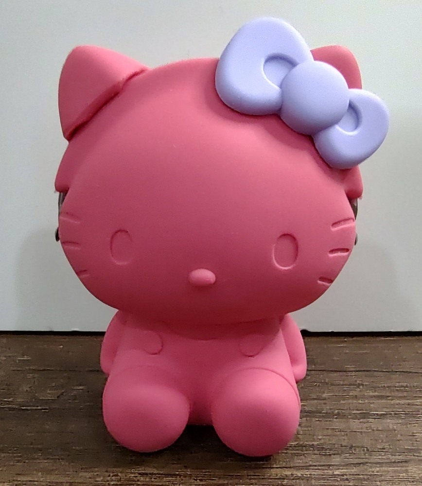 Sanrio Hello Kitty 3D Silicone Pouch Pink B19