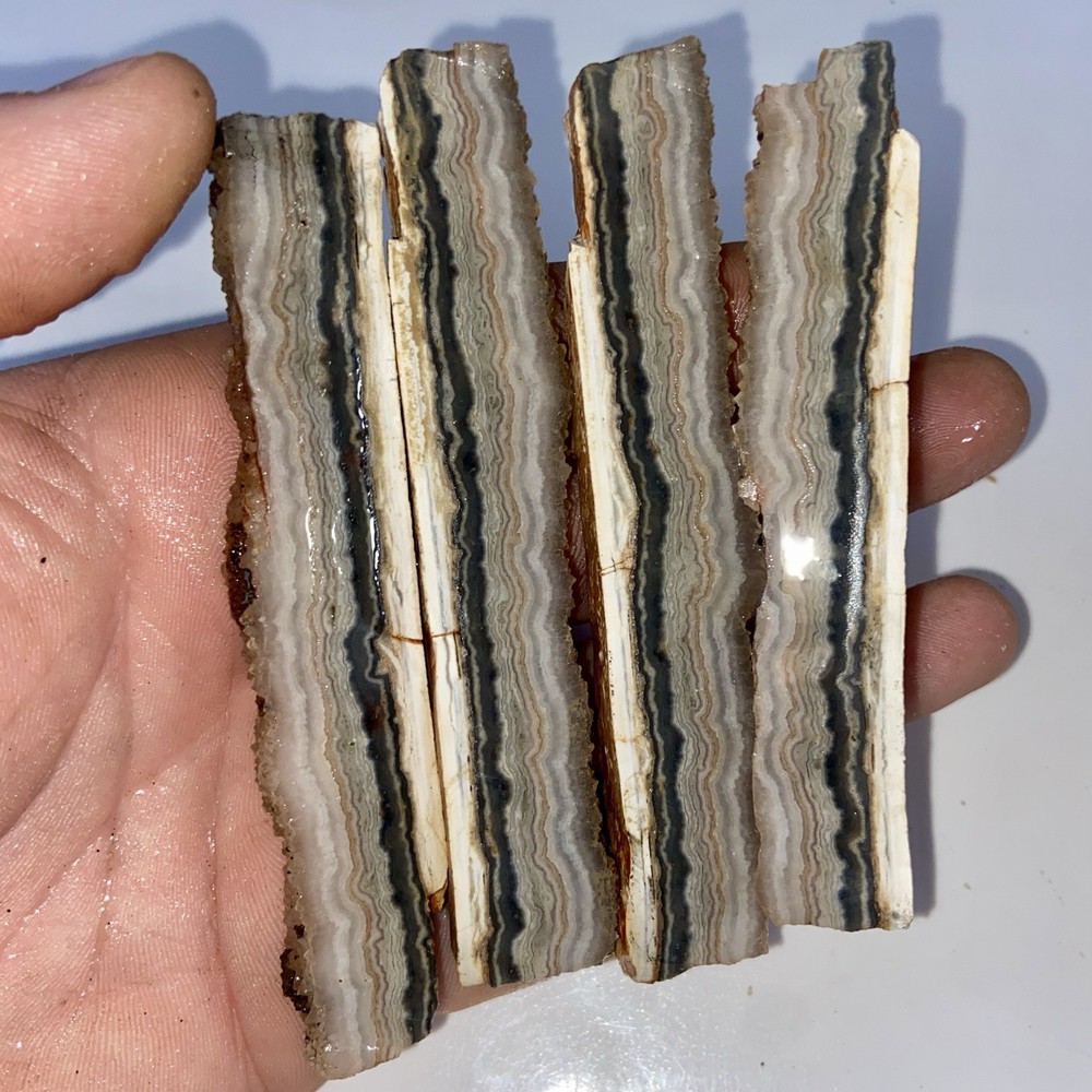 Druzy Calicite Rough (4 Pc) 5.09 Oz
