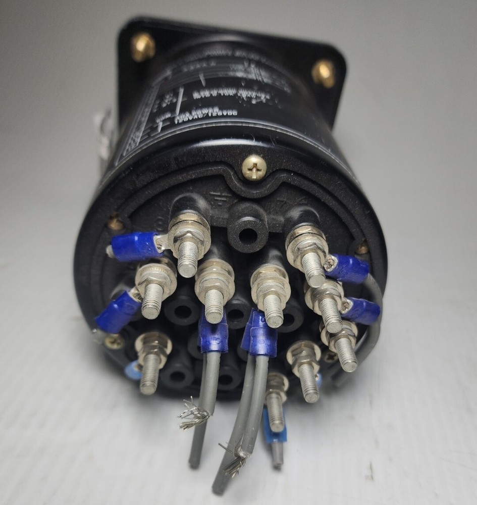 Arga Controls Model 25-227 Volt/Phase Angle Meter/Transducer Indicator