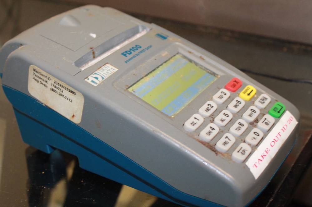 First Data | FD-100 Credit Debit Card Terminal