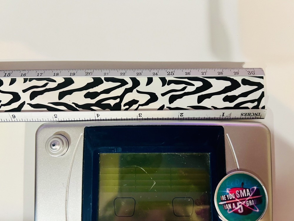 TechnoSource2007 Are You Smarter Than A5th Grader Electronic HandheldGame Tested