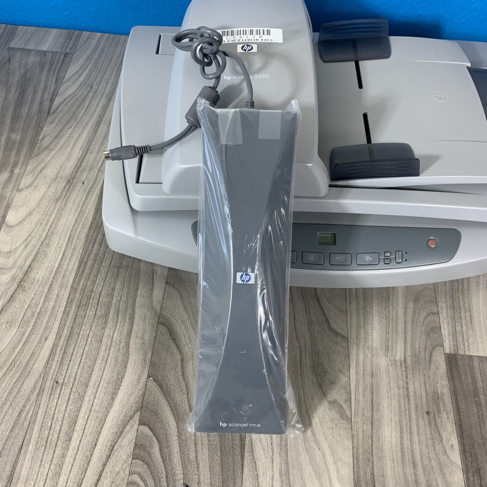 HP Hewlett Packard ScanJet 5590 Flatbed Scanner New