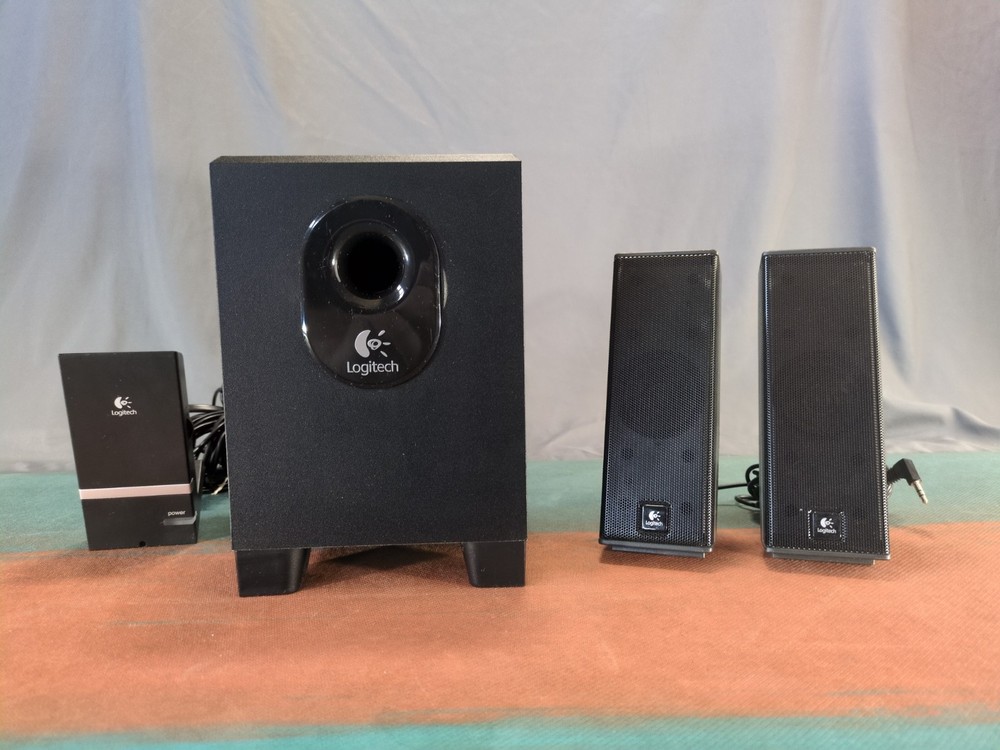 Logitech X-240 Computer PC Speakers with Subwoofer System 2.1 TESTED