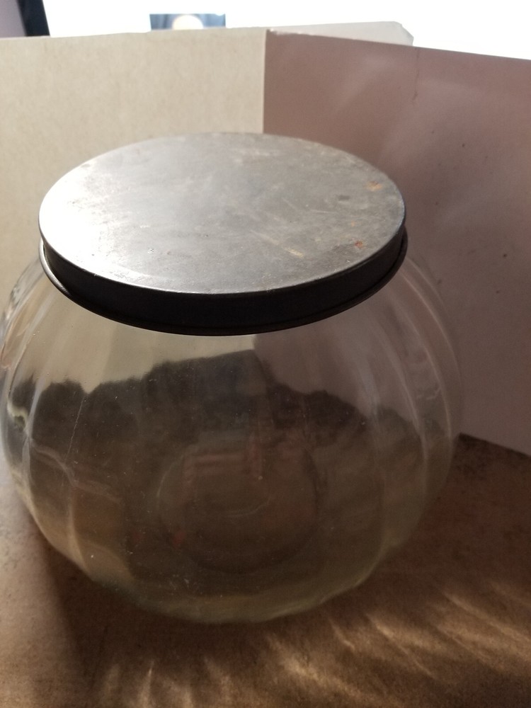 Vintage Ribbed Candy Store Jar With lid.