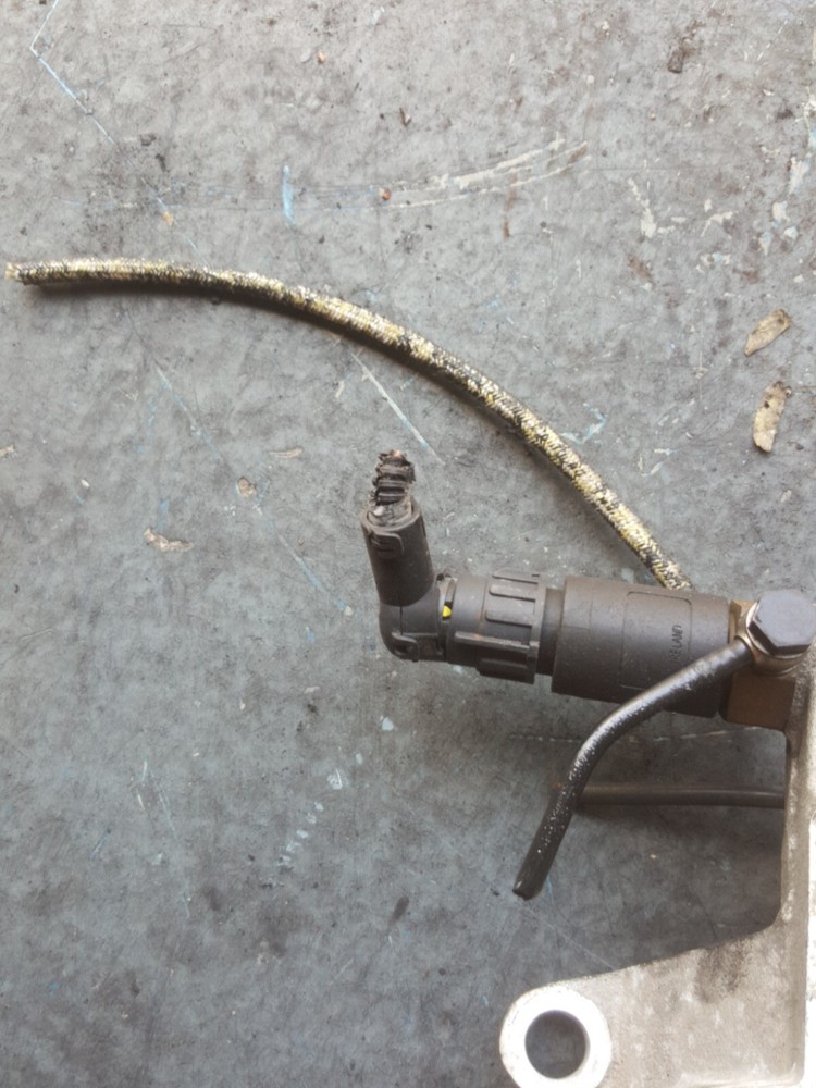 Maxxforce 13 ECM Mounting Bracket 3005299C