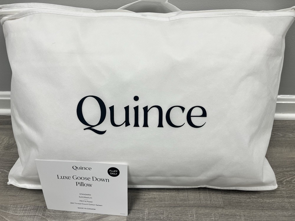 NWT Quince Luxe Goose Down Pillow Standard Size Soft Medium