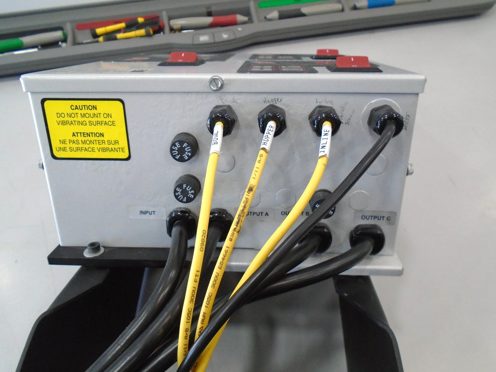 Rodix VFC-9-200-2 Triple Feeder Cube 121-200-0757 Variable Frequency Controller