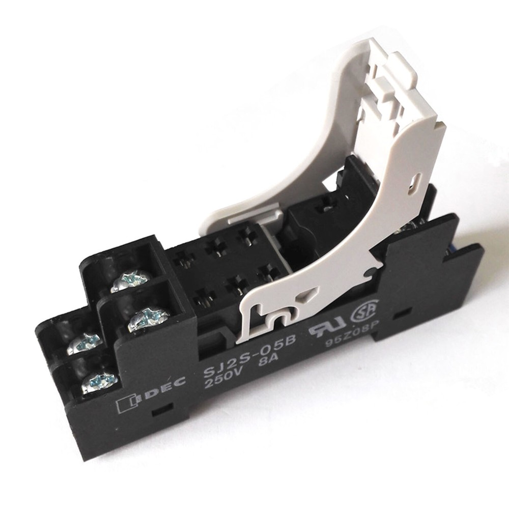 IDEC SJ2S-05B DIN socket for RJ2 New #