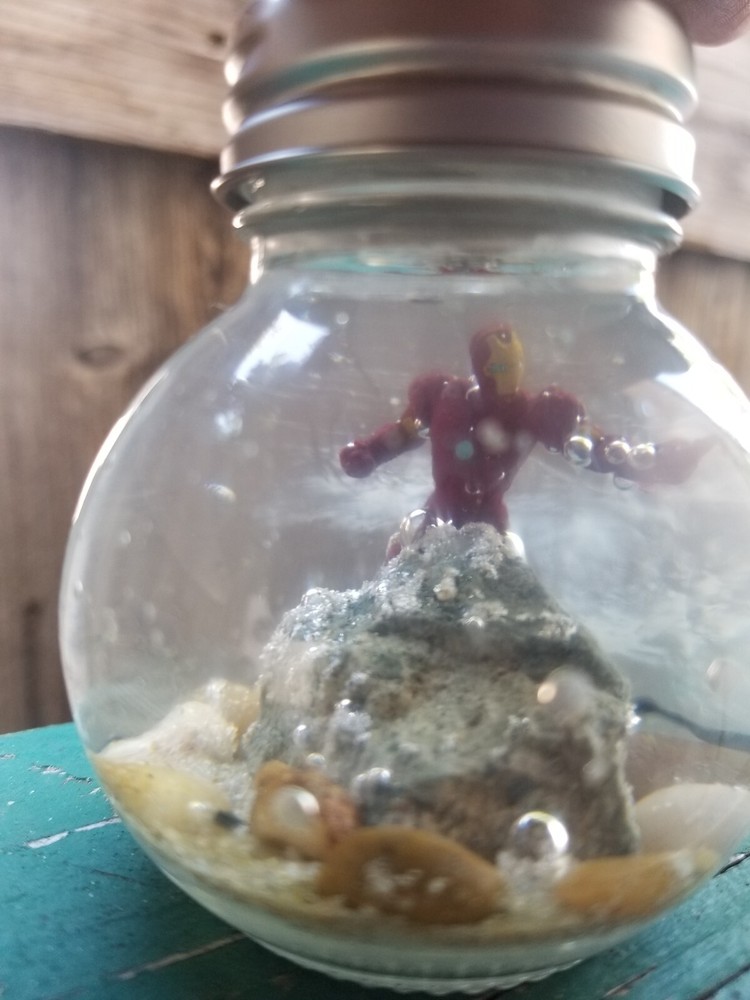 Miniature Marvel Ironman Aquatic Globe Diorama Jar