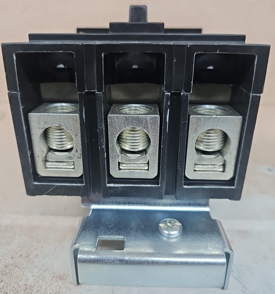 Square D QGA32200RP I-Line Circuit Breaker 200A 3P New, Panel Pull Out
