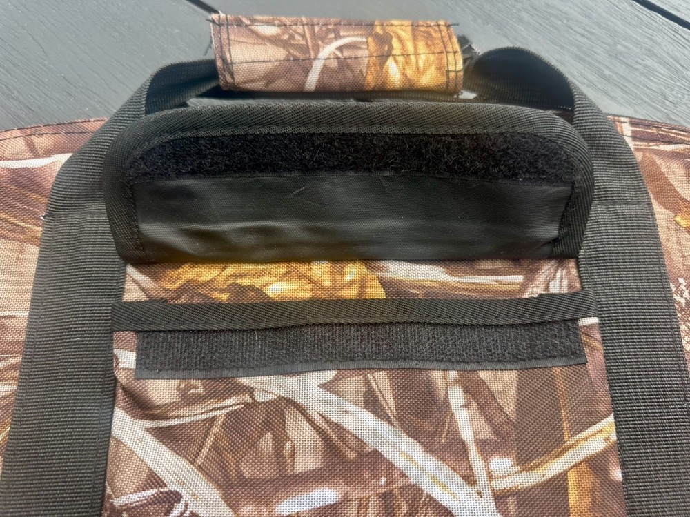 Lightweight Soft Compound Bow Case with Arrow Pocket and Backpack Straps