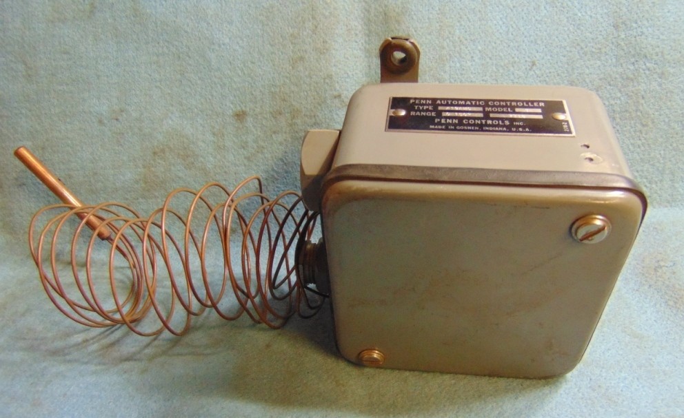 PENN A19AN AUTOMATIC CONTROLLER MODEL: 1 RANGE: 0 - 150°