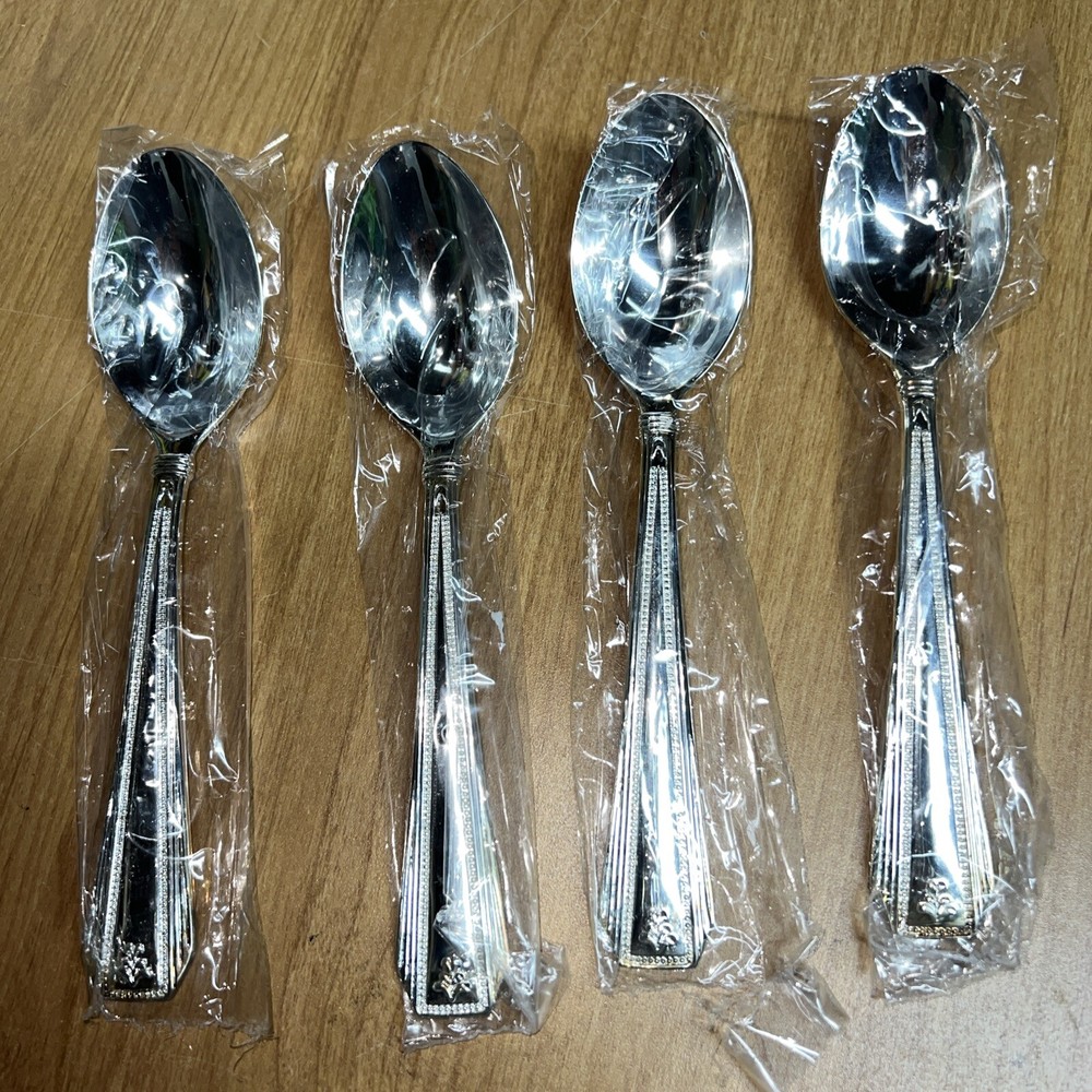 VTG. 20-PC. SILVER PLATED FLATWARE SET 4-PLACE SETTINGS REGENT SQUARE SEALED