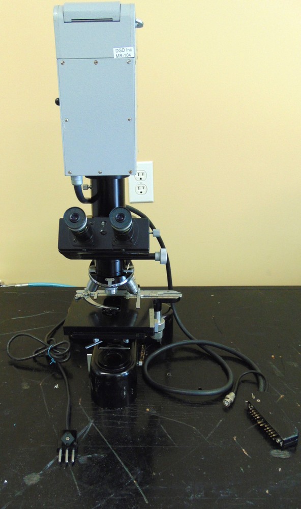 Leitz Wetzler Microscopes With Leitz Wetzler 7864 Light Source ~ MR104yy