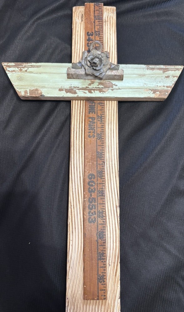 Folk Art. Cross. Note Holder.
