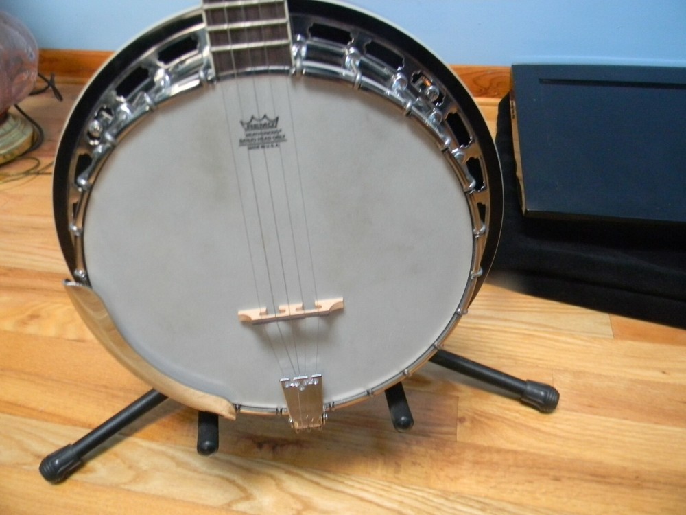 IBANEZ BANJO
