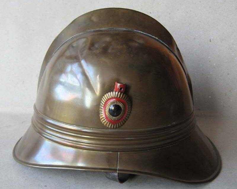 ANTIQUE GERMAN BRASS FIREMAN HELMET / ca 1920s