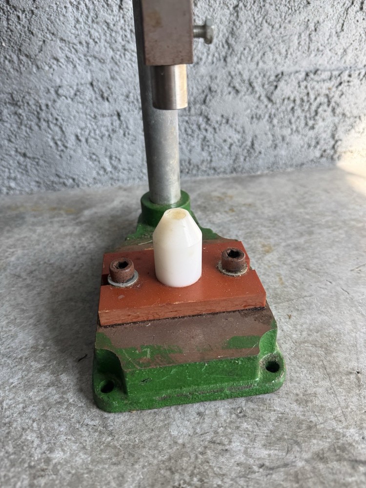 Min De Machinery Precision manual press