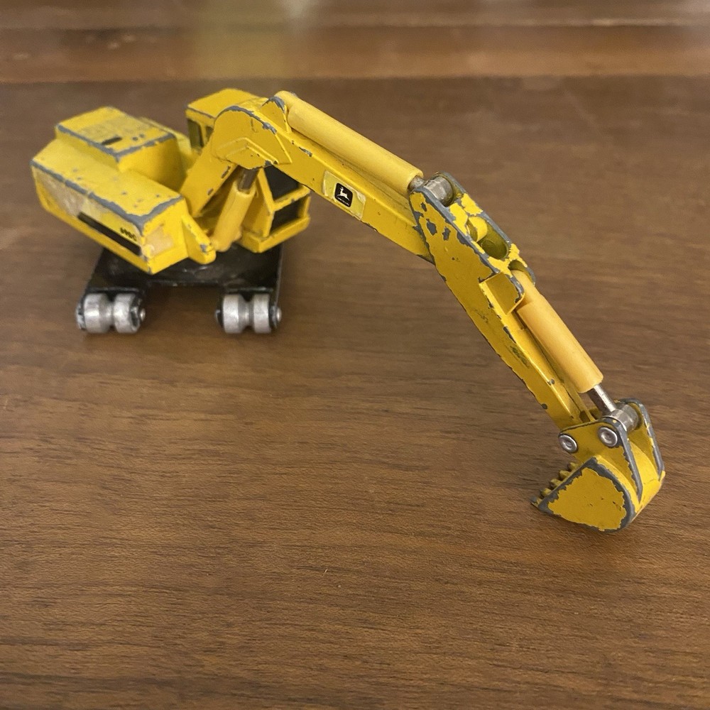 Vintage Ertl John Deere 690C Excavator