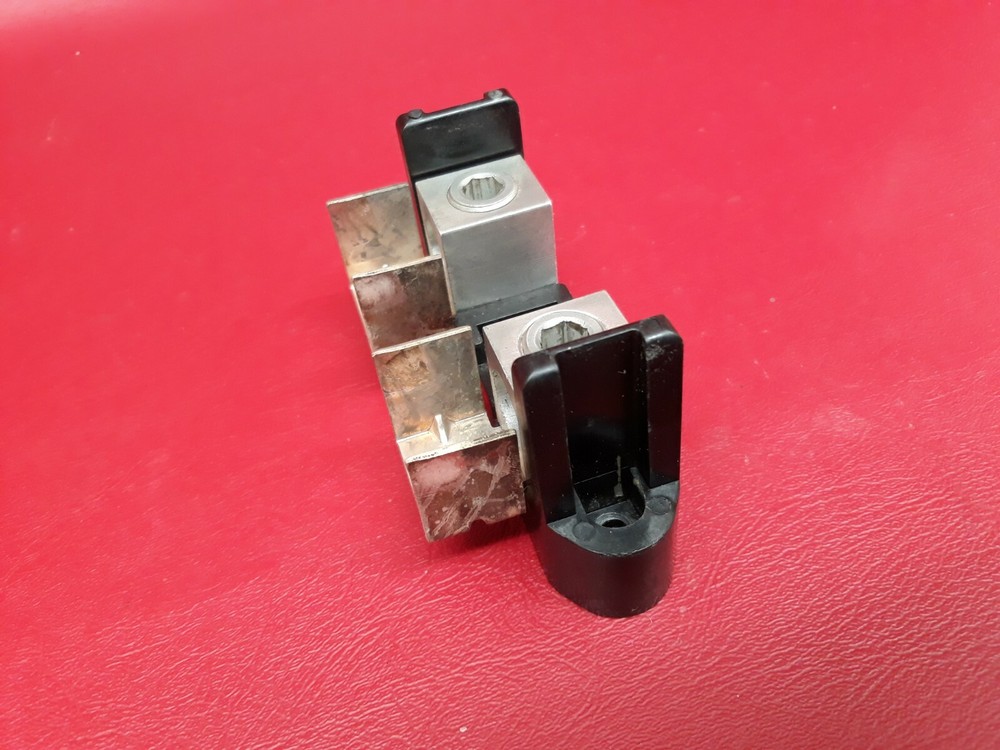 Wadsworth 200 Amp Main Breaker Mounting Lug Bracket Kit