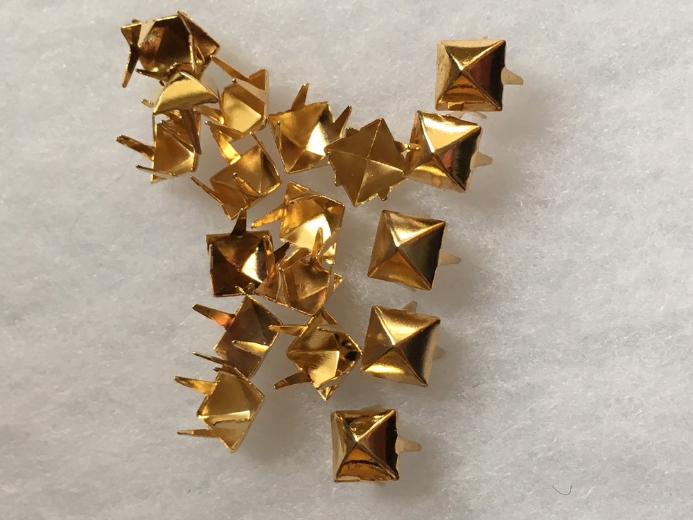 20 Decorative Rivets Rivets Metal without Rust Pyramid 7x7x4mm