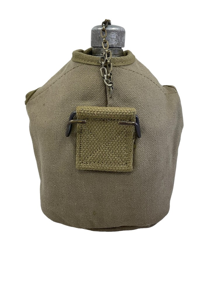 WW2 US Army Canteen Cup and Carrier Dated 1942