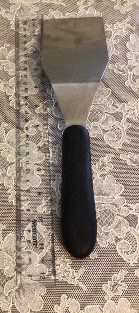 Pampered Chef Large Serving Spatula #2626 11.5” Black Handle Stainless Blade EUC