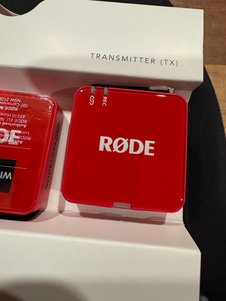 Rode Wireless GO (Gen 3) Digital Wireless Microphone Red