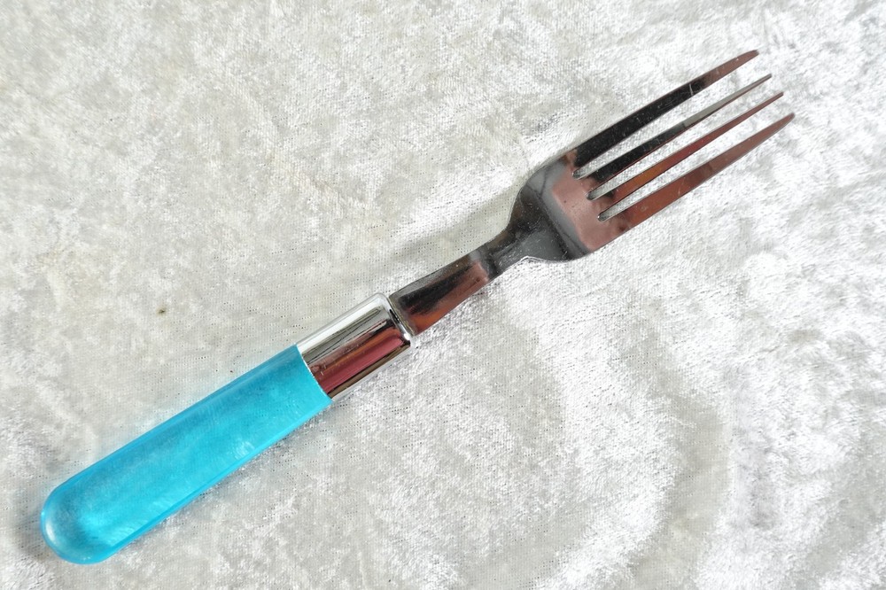 Pier 1 Acrylic Handle Flatware 14 Pieces Azure Blue Transparent