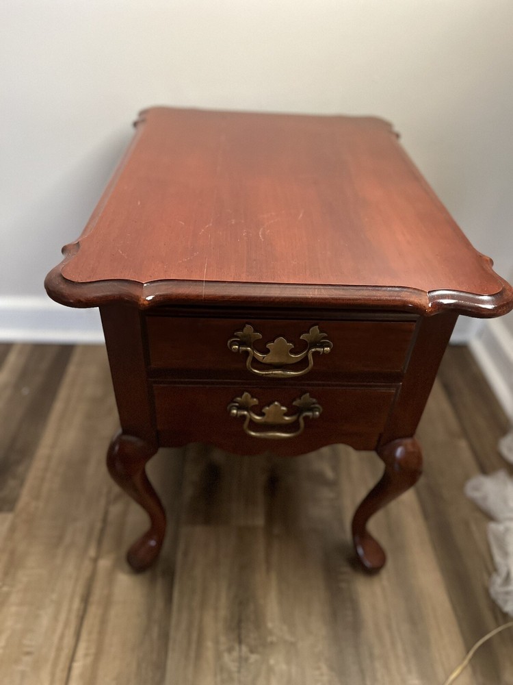 corner table antique