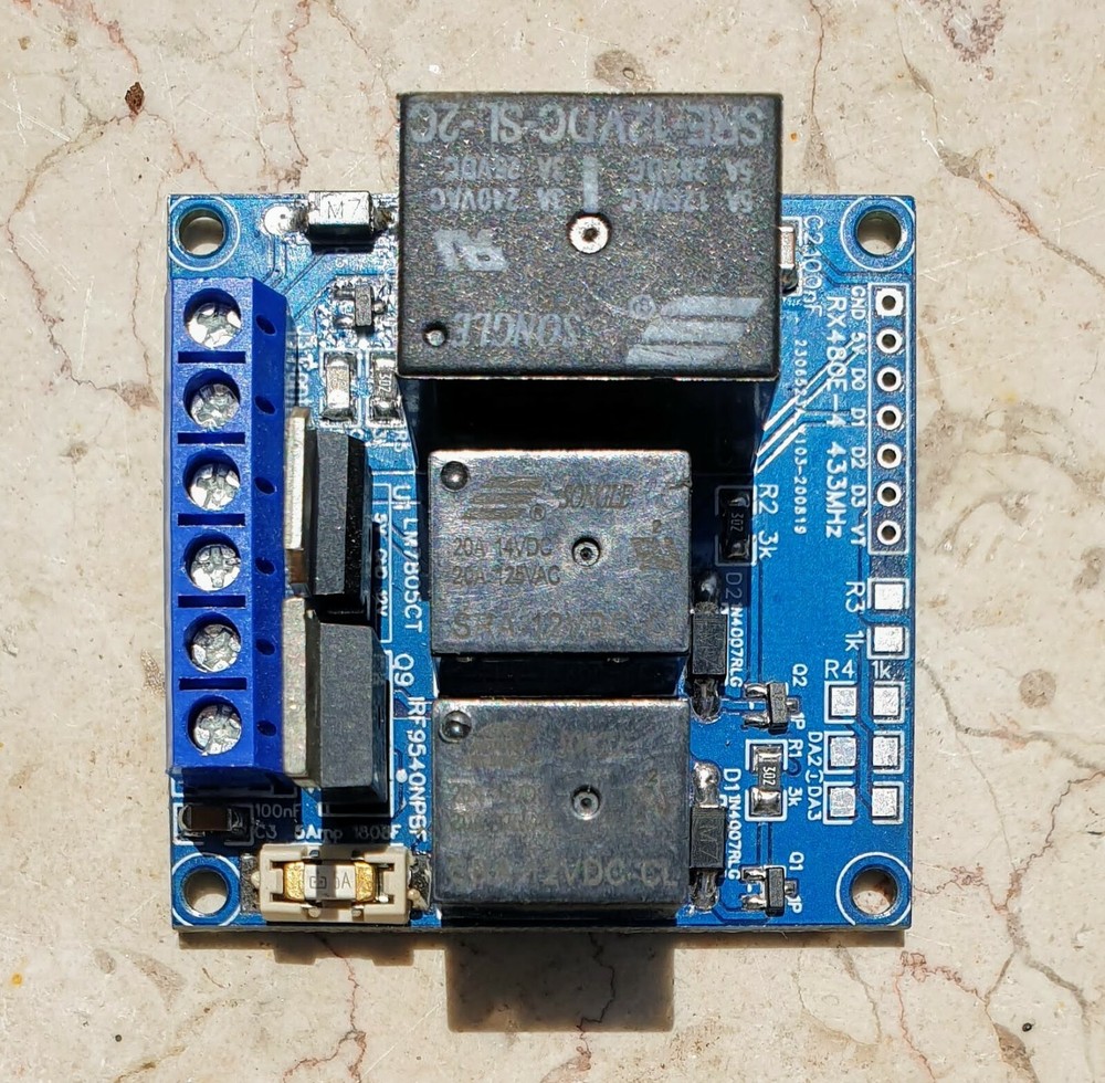 Manual Remote Control 12VDC 5A Single Axis Solar Panel Sun Tracking Controller