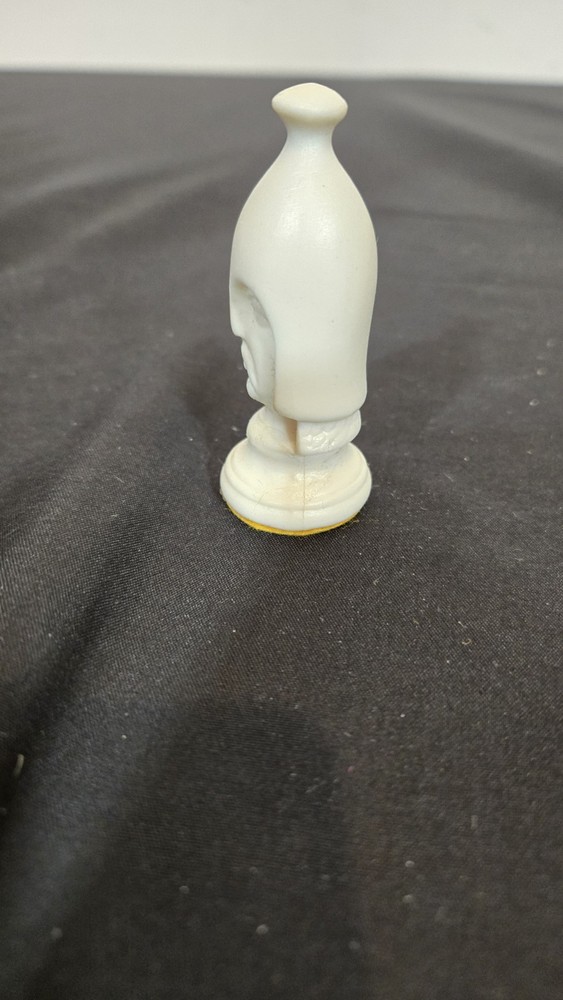 2.5" Mid Century Duncan White Pawn Chess Replacement