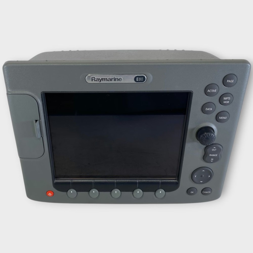 Raymarine E80 Classic Display E02011 w/ Bezel & Sun Cover-Great Condition